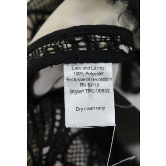 Prose & Poetry Crochet Blouse - Picture 4 of 5